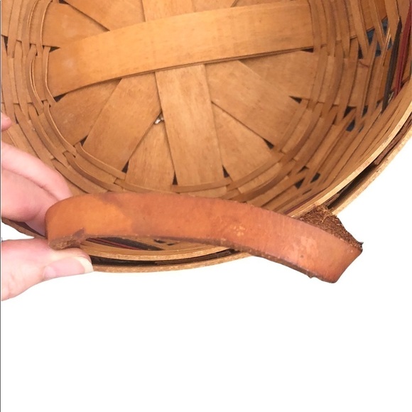 VTG Longaberger Round Weave Basket Natural Wood Leather Handles 1994 Cloth Liner - Picture 6 of 9